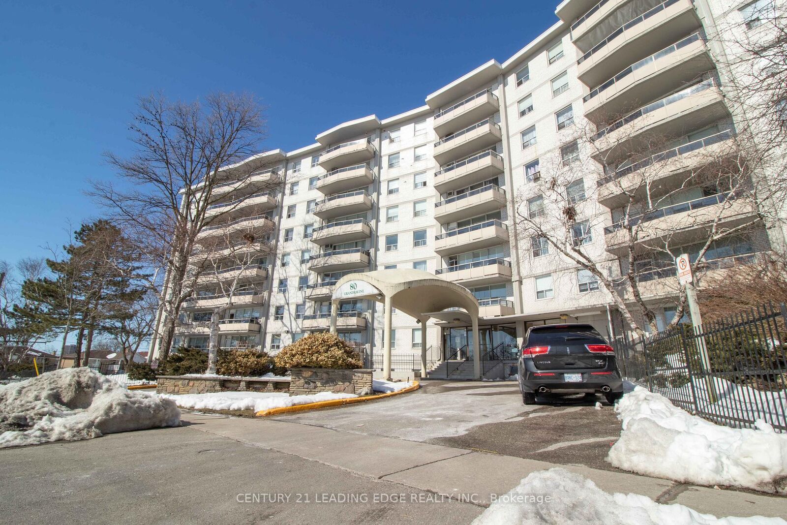 Property Photo:  80 Grandravine Drive 703  ON M3J 1B2 
