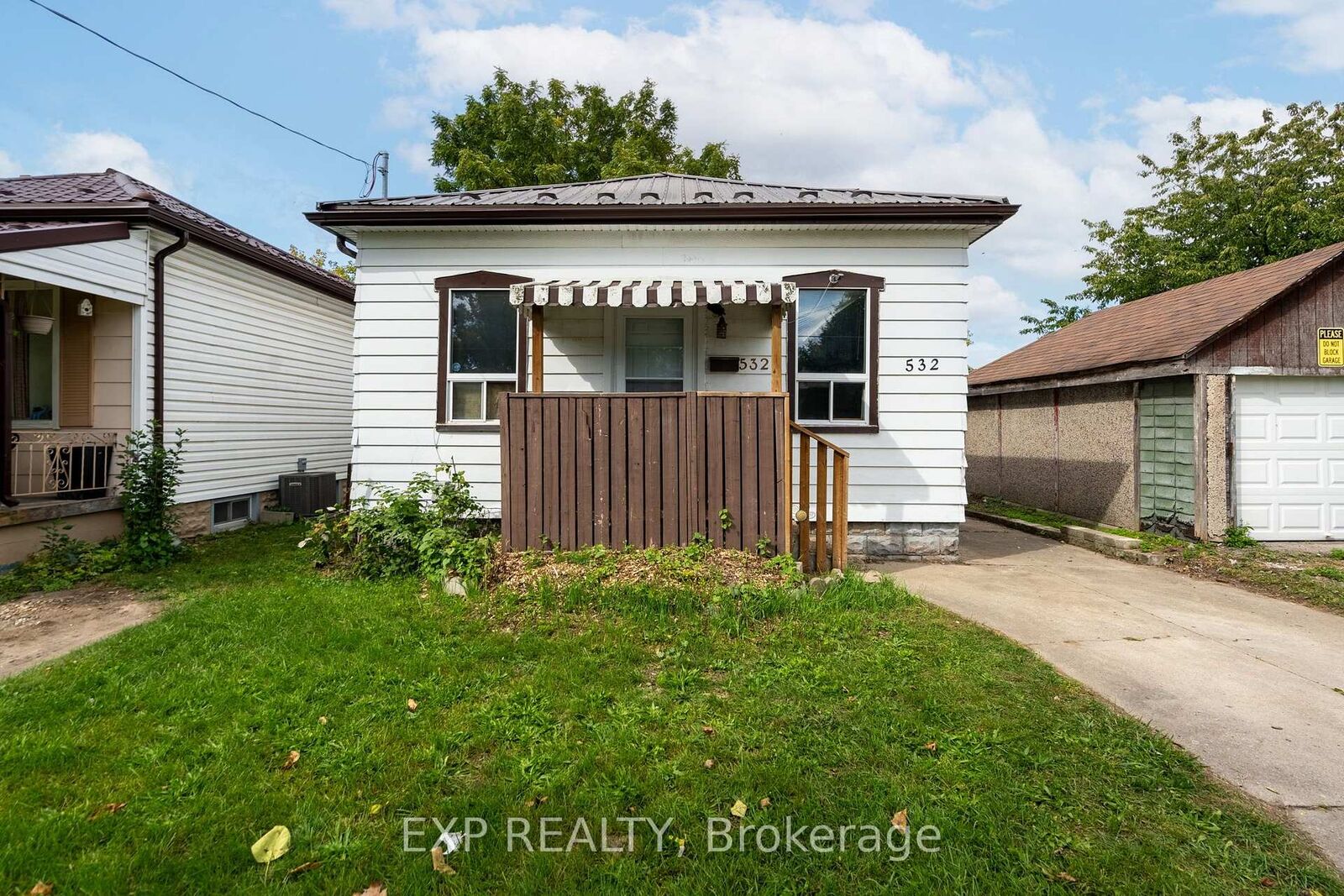 Property Photo:  532 Nelson Street  ON N6B 1A9 