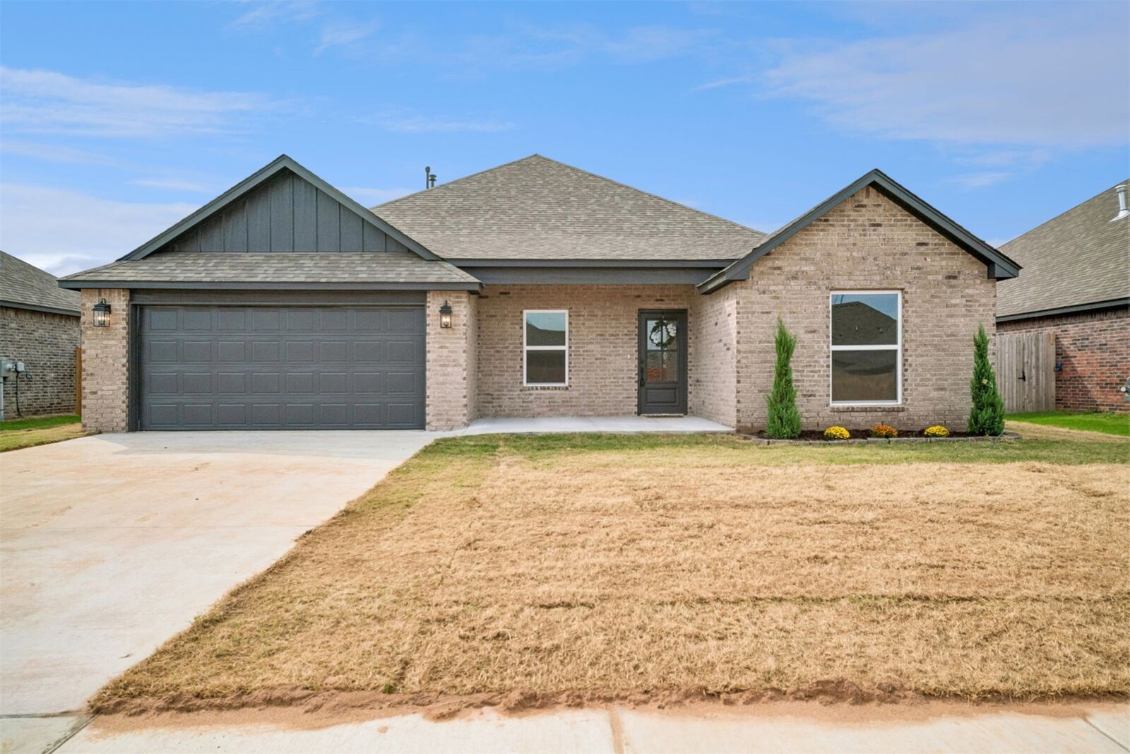 Property Photo: 27762 E 109th Street S OK 74429