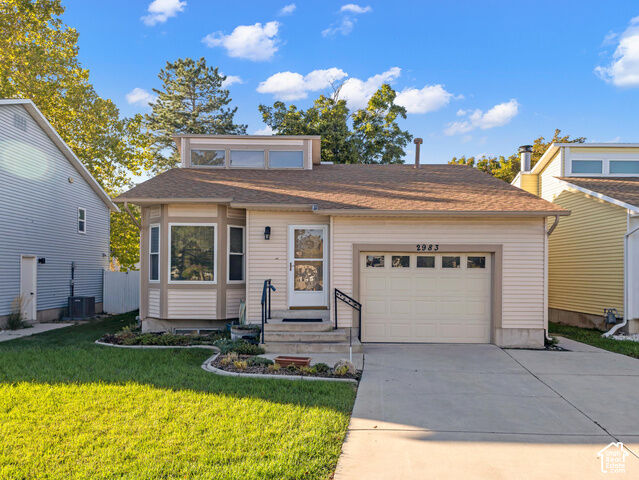 Property Photo: 2983 W Sussex Pl UT 84119