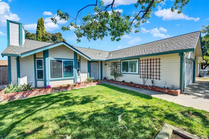 Property Photo:  279 Park Lane  CA 95687 