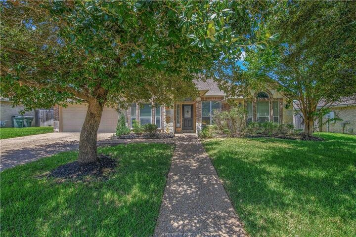 Property Photo:  2703 Colony Glen Drive  TX 77808 