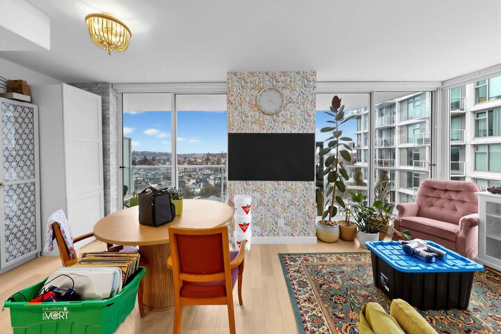 Property Photo:  2220 Kingsway 1510  BC V5N 2T7 