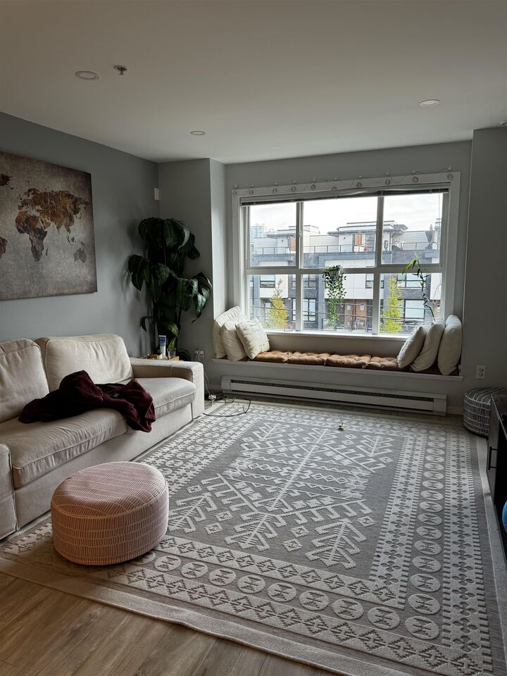 Property Photo:  5889 Irmin Street 309  BC V5J 0C1 