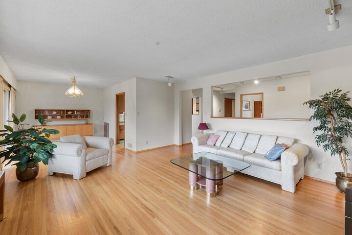 Property Photo: 1541 Howard Avenue BC V5B 3S2