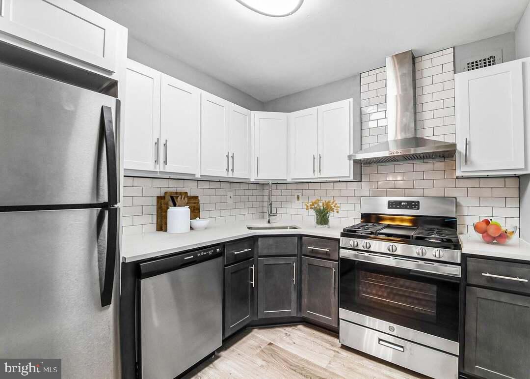 Property Photo: 4977 Battery Lane 807 MD 20814