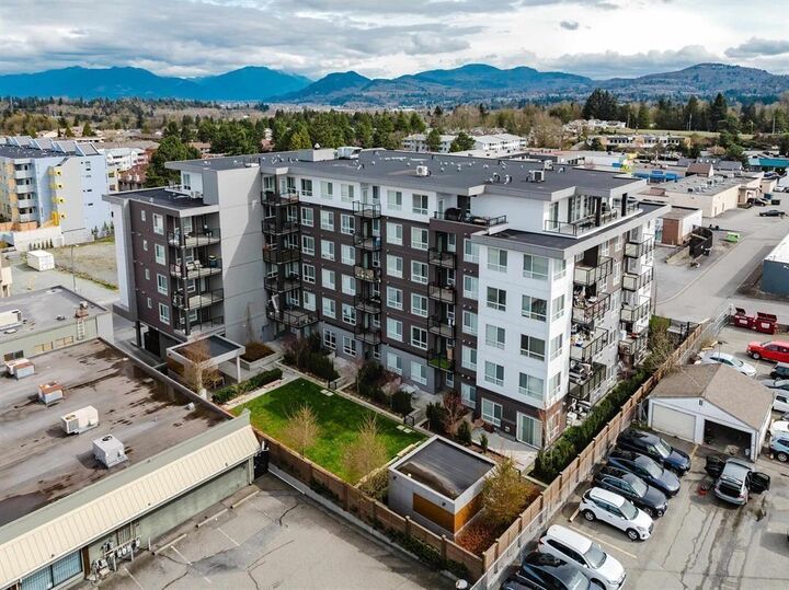 Property Photo: 32838 Ventura Avenue 201 BC V2S 0M5