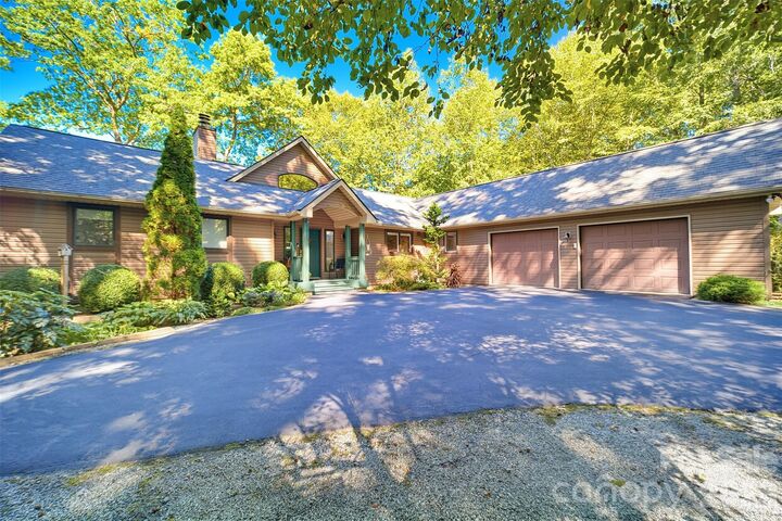 Property Photo:  200 Timberlane Circle 46-R  NC 28768 