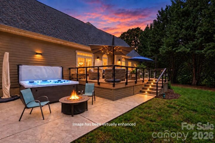 Property Photo: 47 Drakes Meadow Lane NC 28704