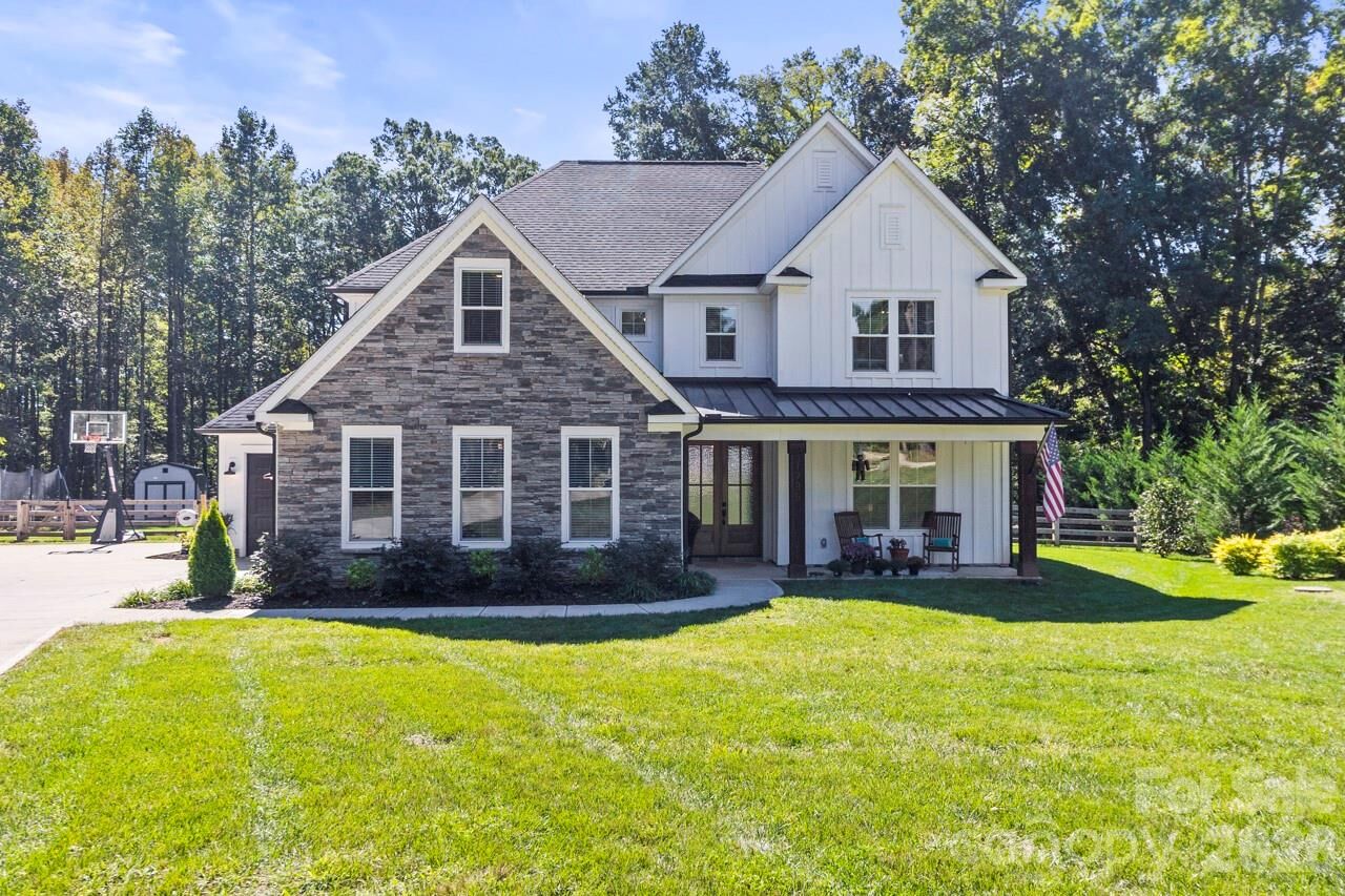 Property Photo: 1796 Cranwell Drive NC 28125
