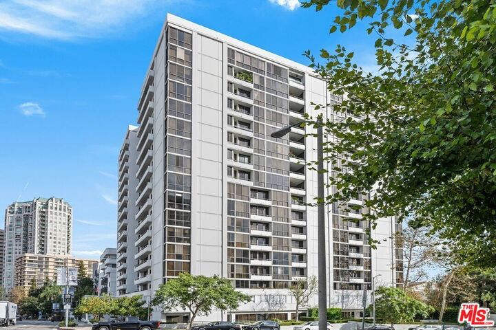 Property Photo: 10660 Wilshire Blvd, Unit 407 CA 90024