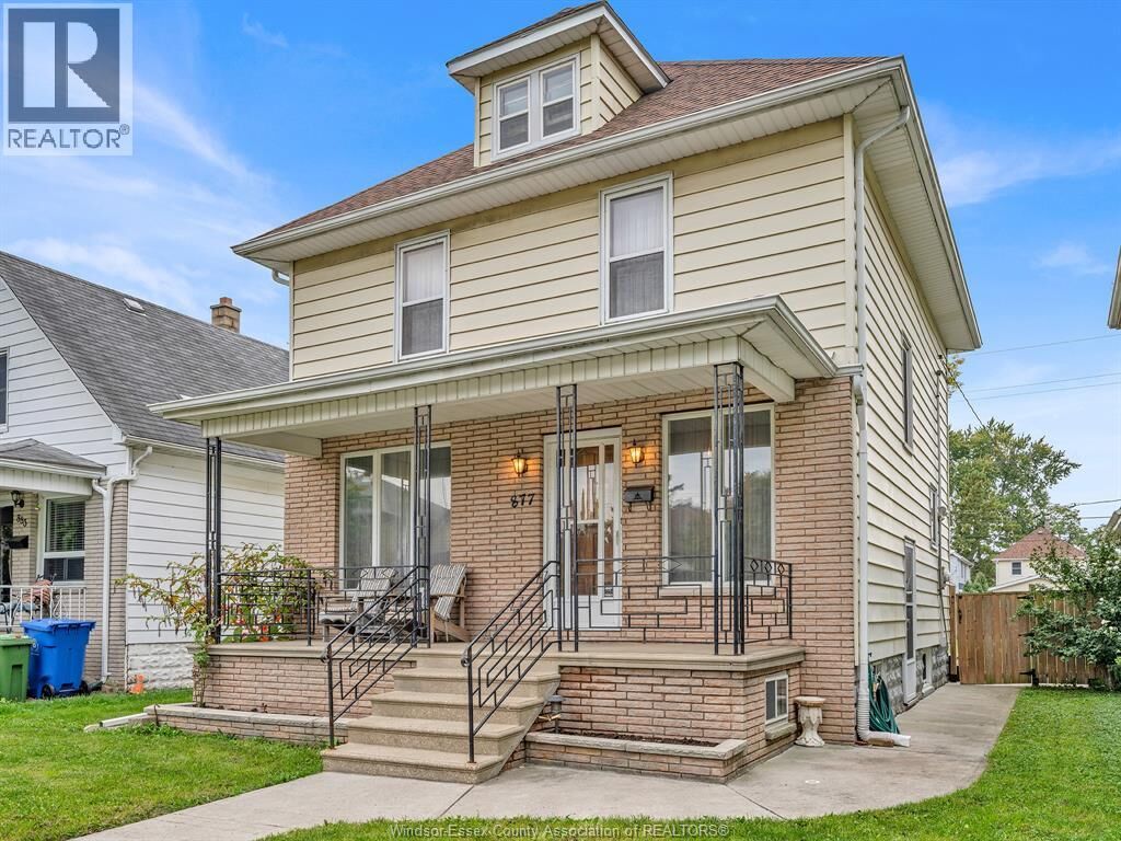Property Photo:  877 Pierre Avenue  ON N9A 2K6 