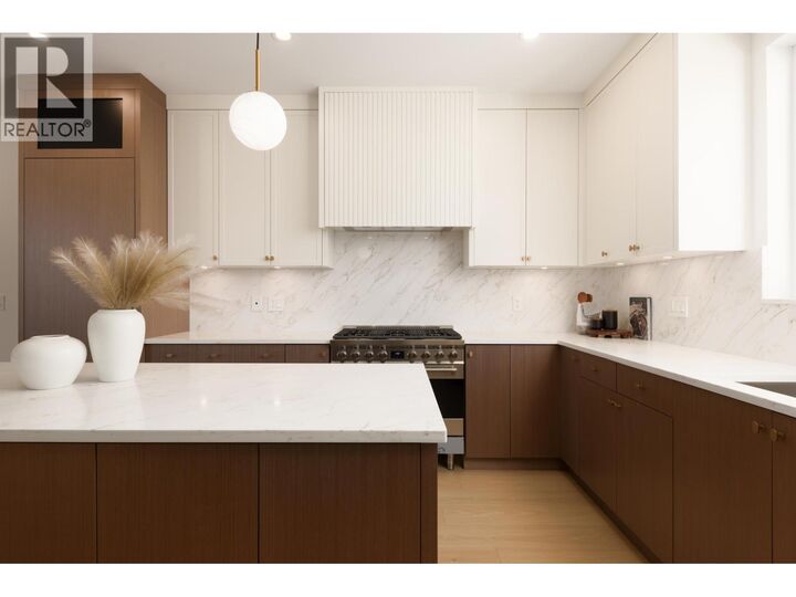 Property Photo: 6525 Dufferin Avenue 1 BC V5H 3T2