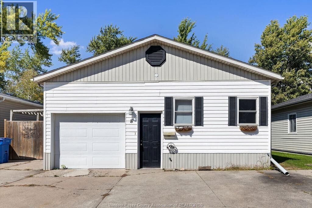 Property Photo:  8 Spruce  ON N0R 1J0 