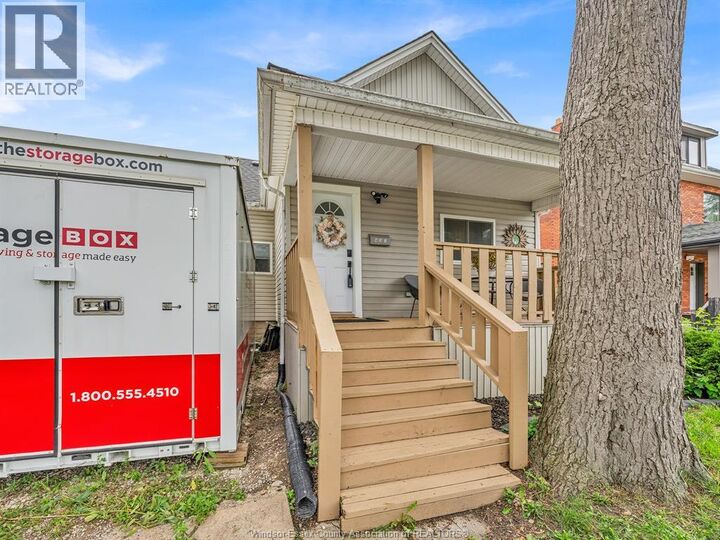Property Photo:  431 Wellington  ON N9A 5J3 