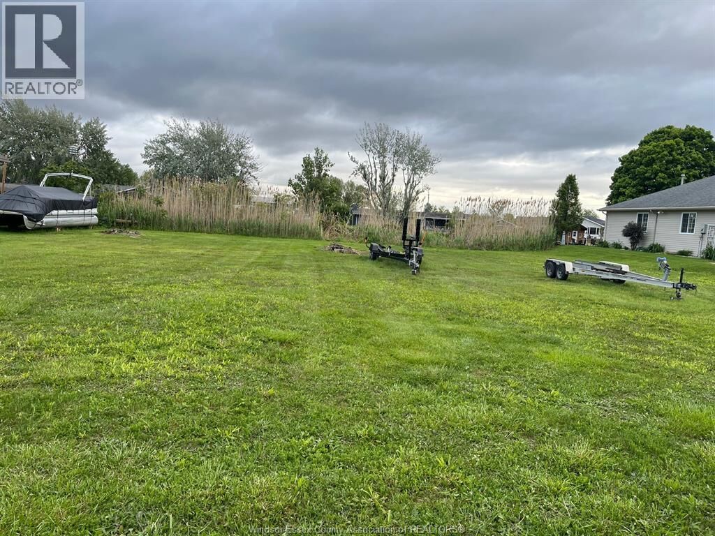 Property Photo:  580 Markham Drive  ON N0P 2L0 