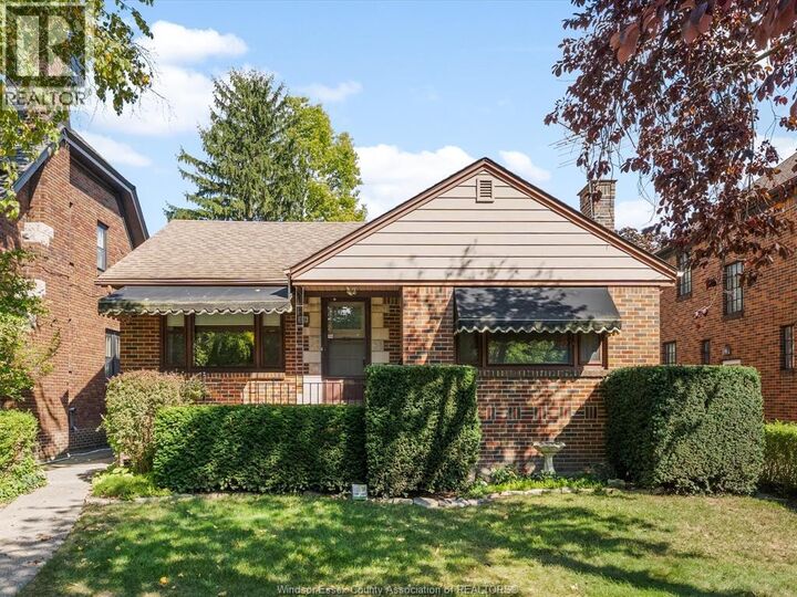 Property Photo:  2214 Victoria Avenue  ON N8X 1R1 