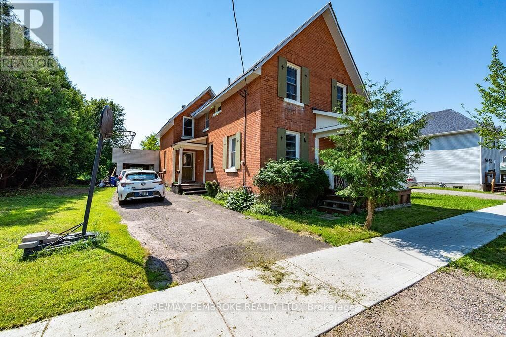 Property Photo:  459 Somerset Street  ON K8A 4C5 