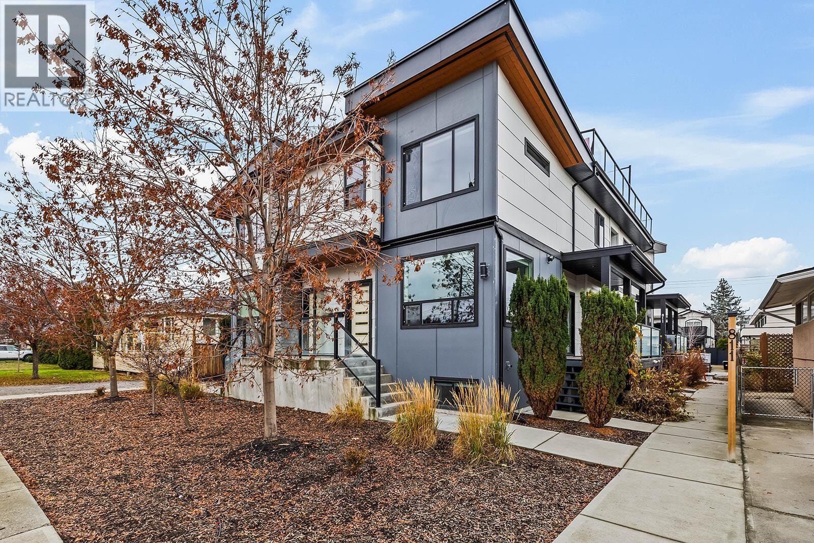 Property Photo:  813 Rose Avenue  BC V1Y 5K3 