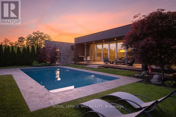 Property Photo: 2705 Maple Street ON L0S 1C0