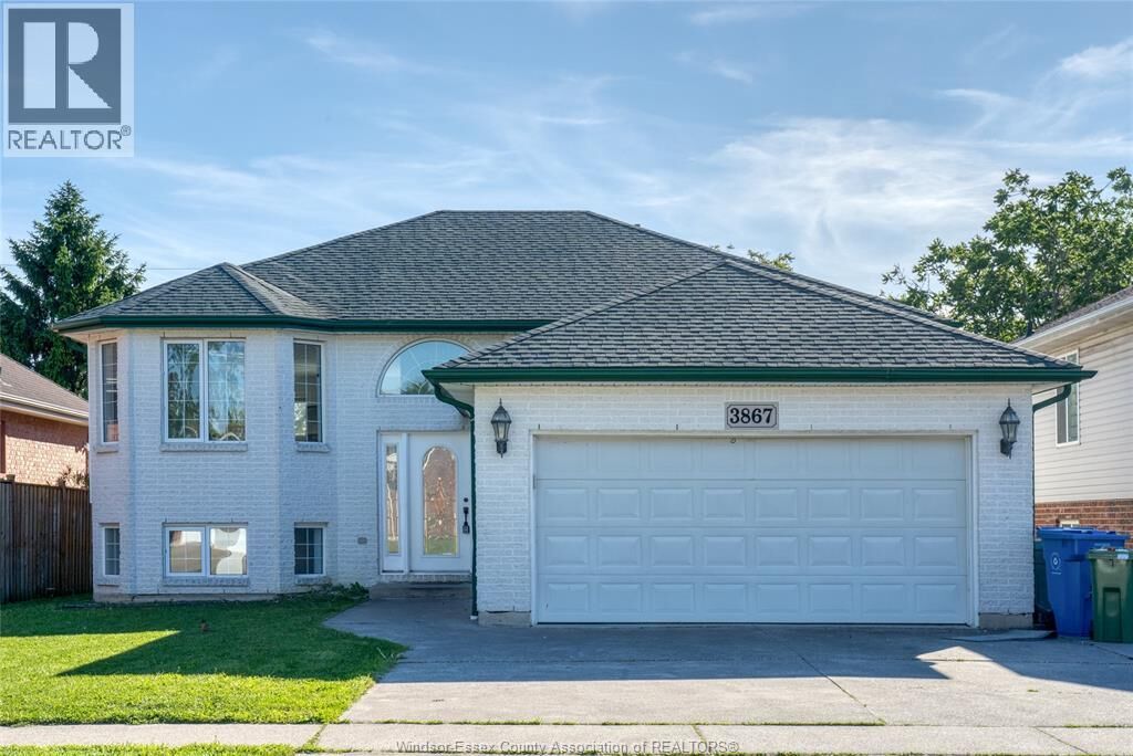 Property Photo: 3867 Clara Avenue ON N9E 4X6
