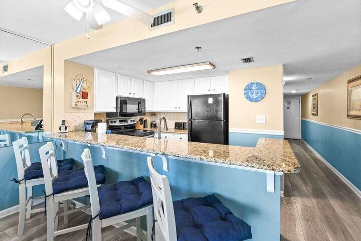 Property Photo: 1040 E Highway 98 Unit 310 FL 32541