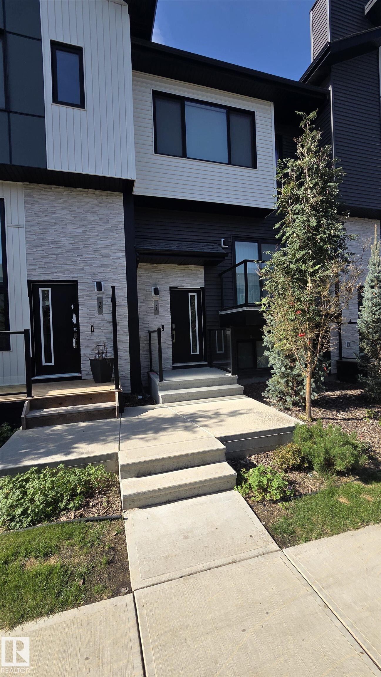 Property Photo:  1729 Keene Crescent SW 38  AB T6W 4B6 