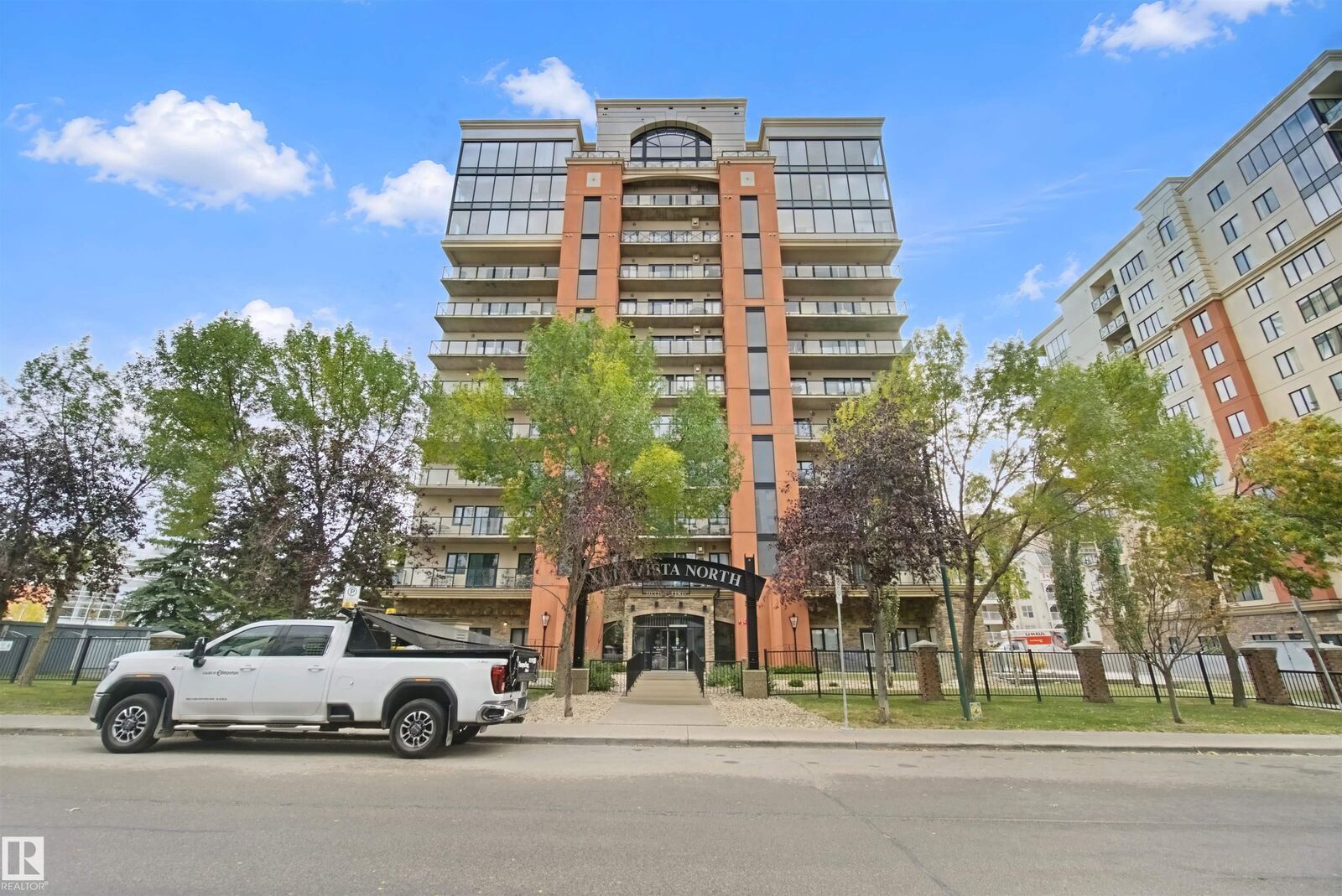 Property Photo:  10319 111 Street NW 1006  AB T5E 2C7 