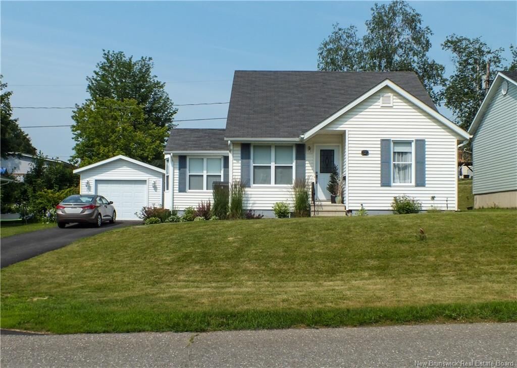 Property Photo:  121 Creighton Street South  NB E7M 1N4 