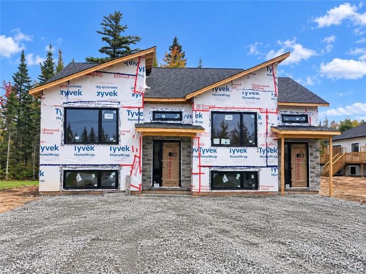 Property Photo:  181 Carrington Drive  NB E1B 5E8 