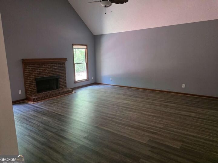 Property Photo:  1400 Gateside Court  GA 30078 
