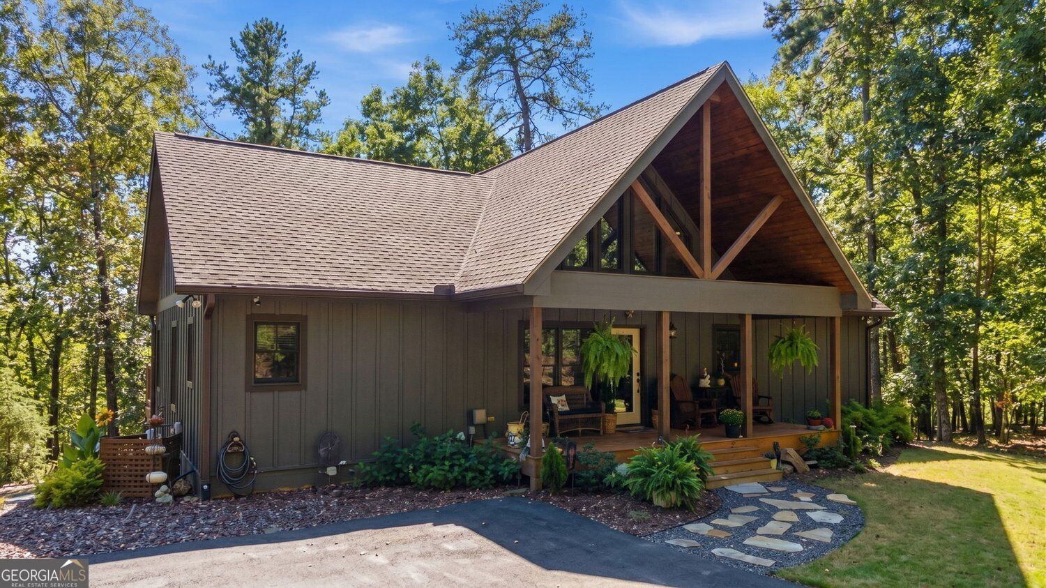 Property Photo: 446 Old Village Road GA 30571