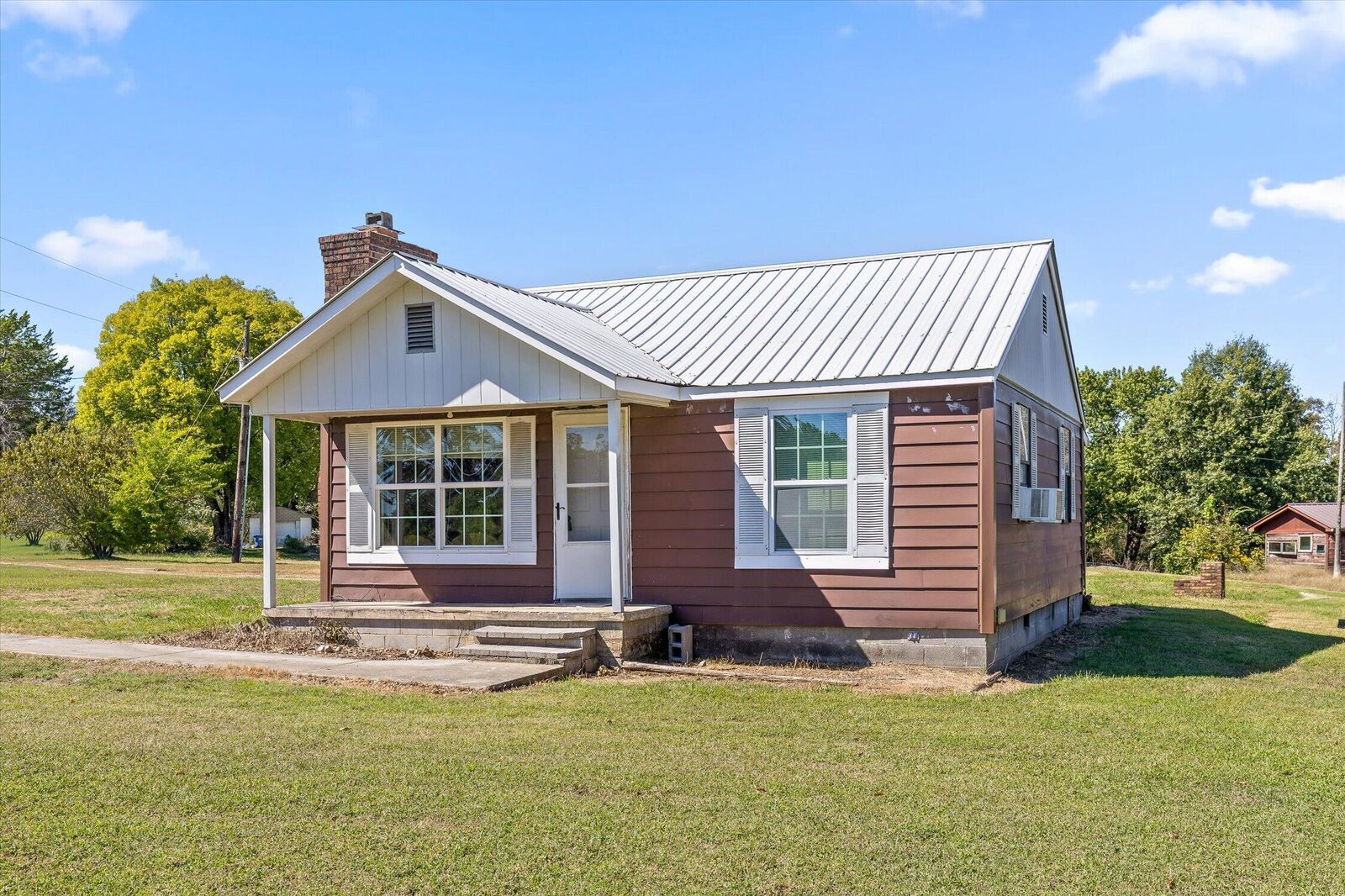 Property Photo:  7038 75  AL 35981 