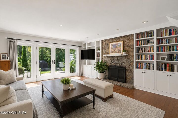 Property Photo:  25 Indian Harbor Drive Apt 3  CT 06830 