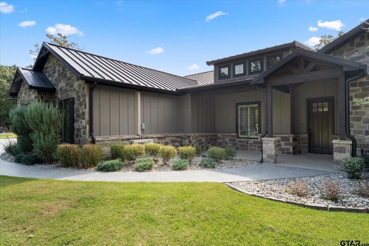 Property Photo:  116 Private Road 5984  TX 75497 