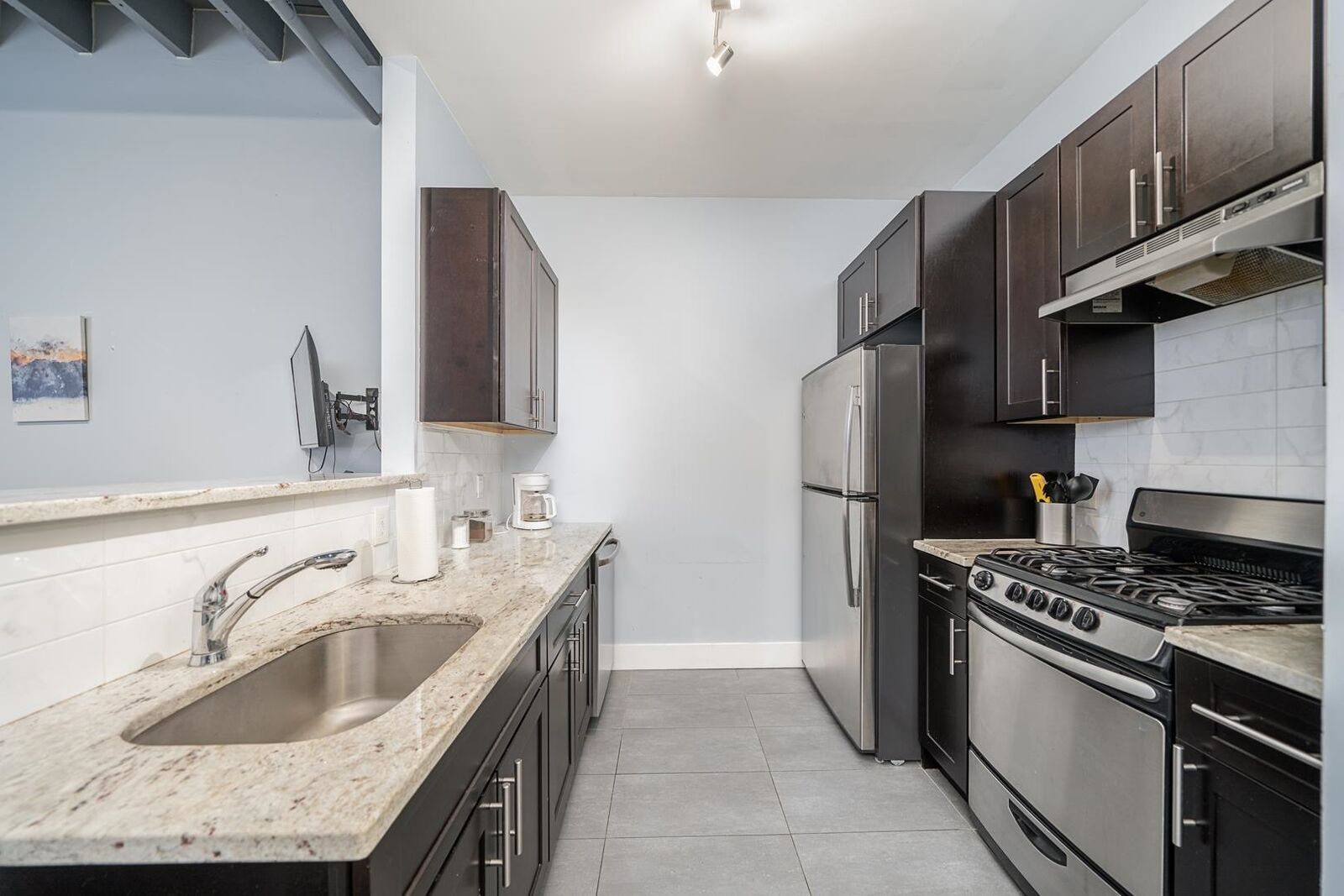 Property Photo:  235 Orient Ave 3  NJ 07305 
