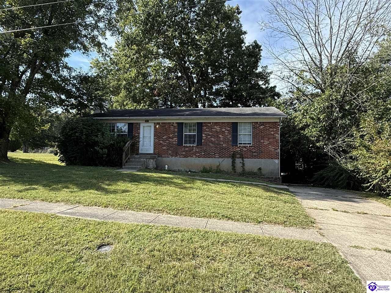 Property Photo:  1011 Scenic Drive  KY 40160 