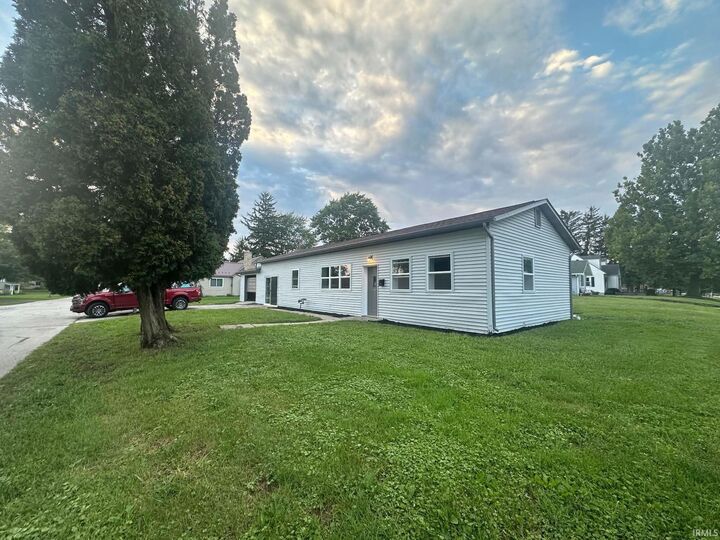 Property Photo:  1806 Fruit Street  IN 46750 