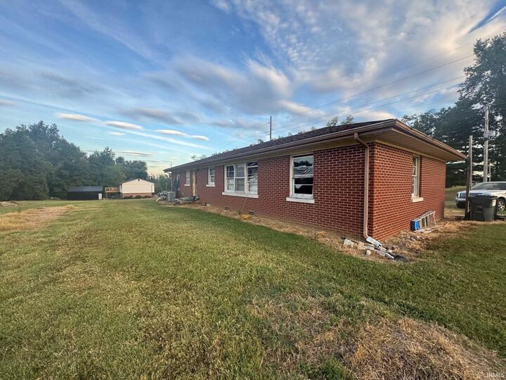 Property Photo:  6922 Oak Grove Road  IN 47630 