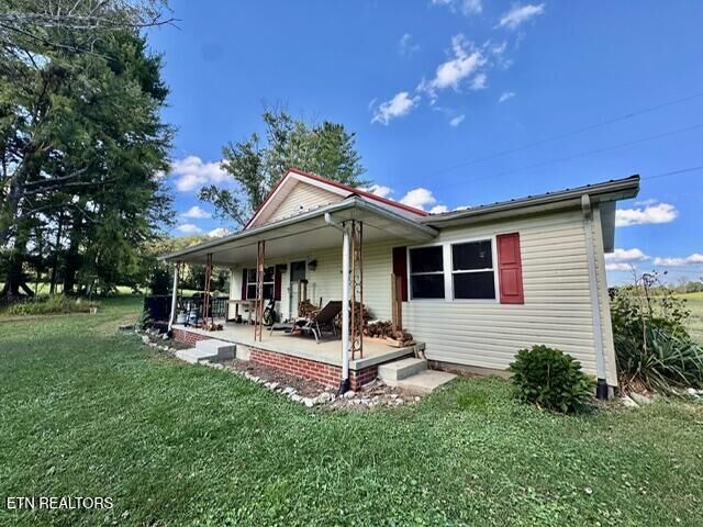Property Photo:  1511 Giles Hollow Rd  VA 24281 