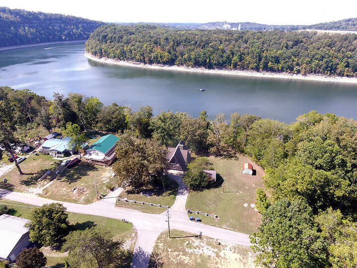 Property Photo: 992 Stonegate Drive KY 42519