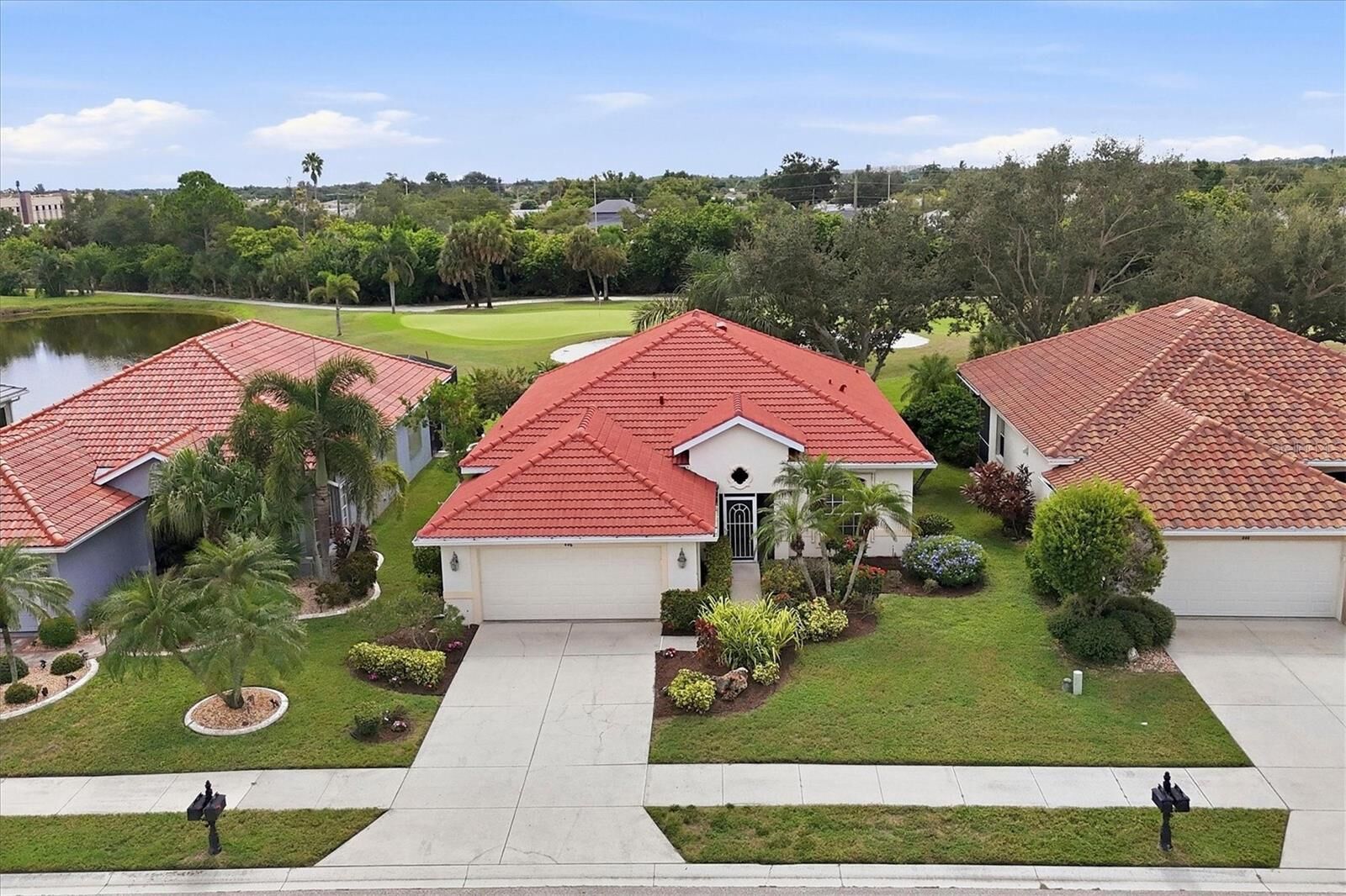 Property Photo:  446 Pinewood Lake Drive  FL 34285 