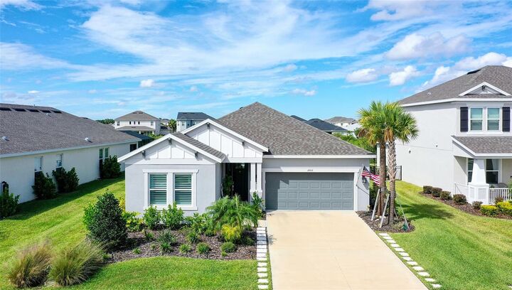Property Photo:  11013 Fieldstone Drive  FL 34221 