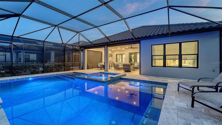 Property Photo: 15015 Verole Place FL 34211