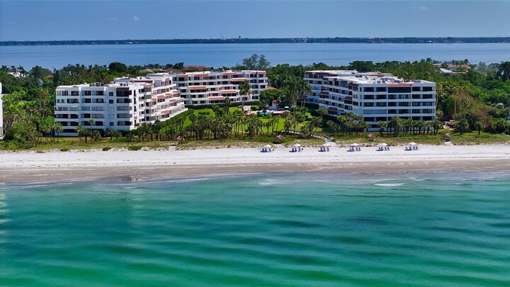 Property Photo: 1445 Gulf Of Mexico Drive 101 FL 34228