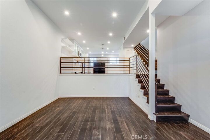 Property Photo:  15133 Magnolia Boulevard  CA 91403 