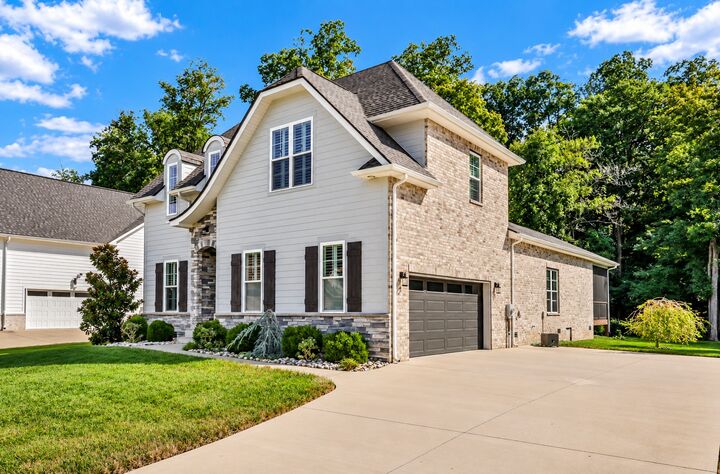 Property Photo:  483 Sheas Way  TN 37043 