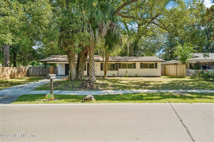 Property Photo:  5105 Seaboard Avenue  FL 32210 