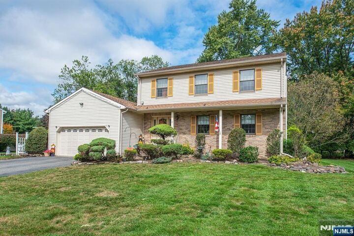 Property Photo:  2 Rochambeau Road  NJ 07444 