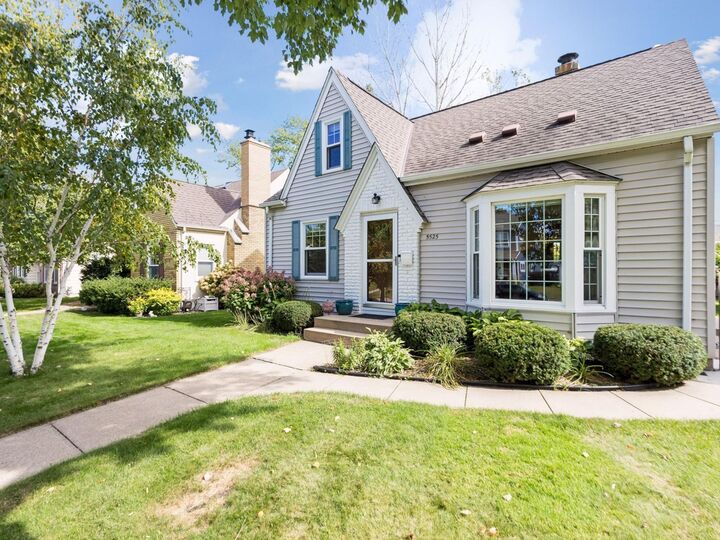 Property Photo: 5525 Upton Avenue S MN 55410